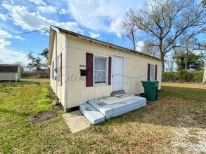 Building Photo - 2701 Cline St