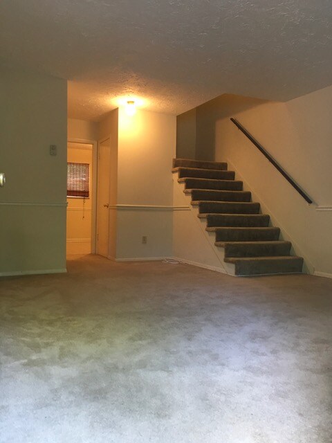 Building Photo - 406 Watauga Dr