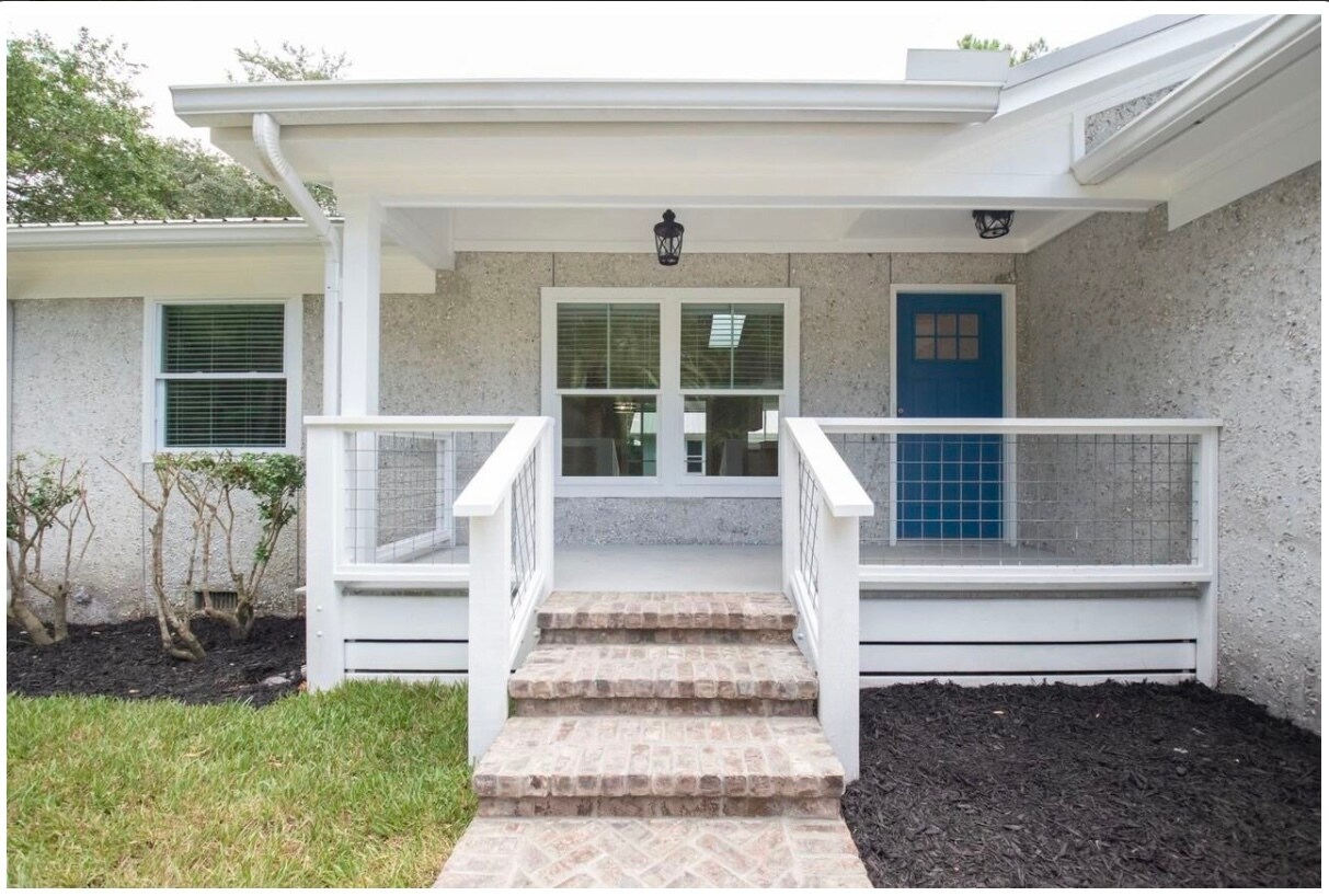 Primary Photo - 608 Kings Way