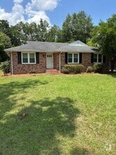 Building Photo - 703 Dove St