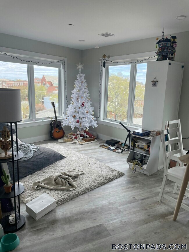 Foto del edificio - 200 Old Colony Ave