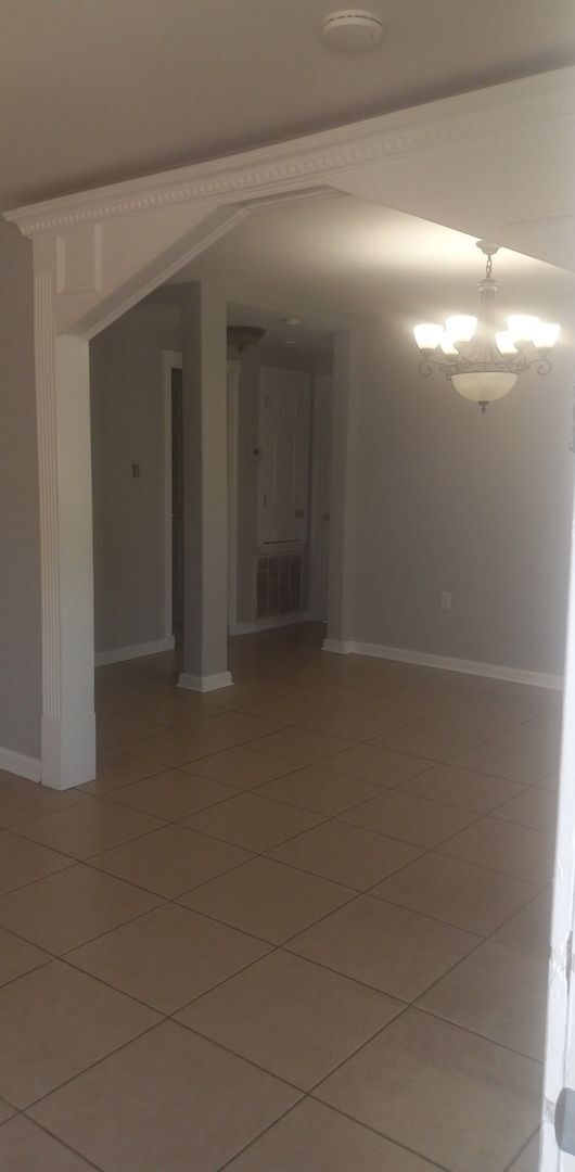 Building Photo - NEW ORLEANS - 4 Bedroom Home Immediately A...