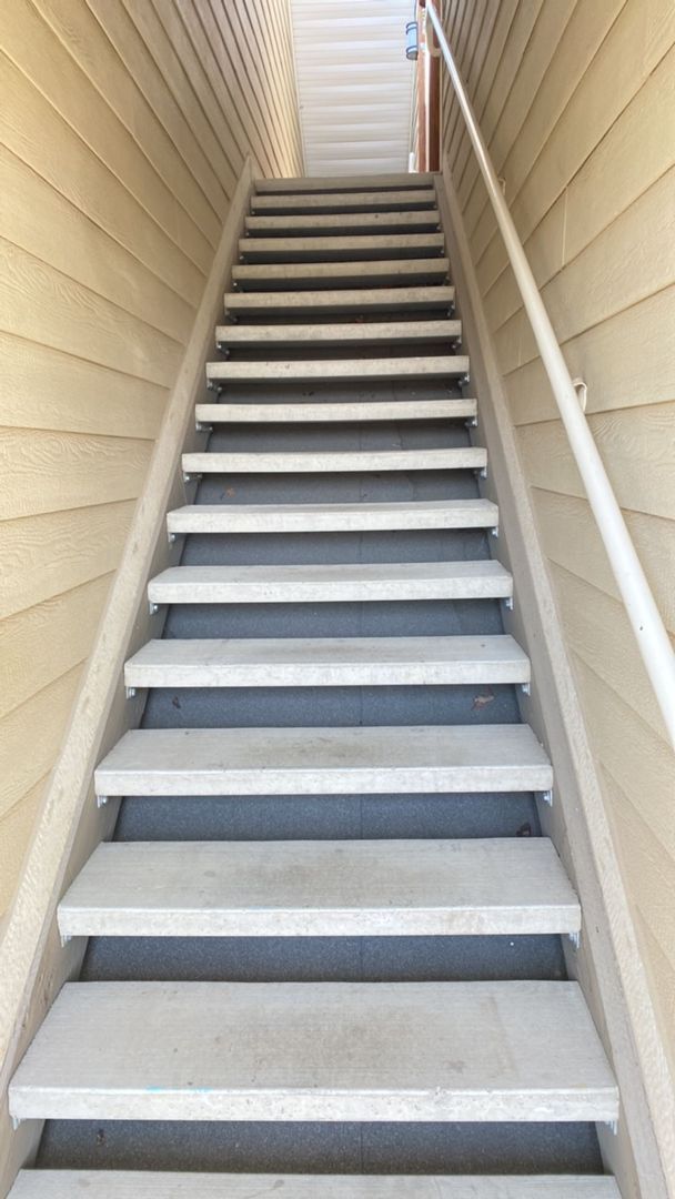 Building Photo - Beautiful Townhome in Hayden