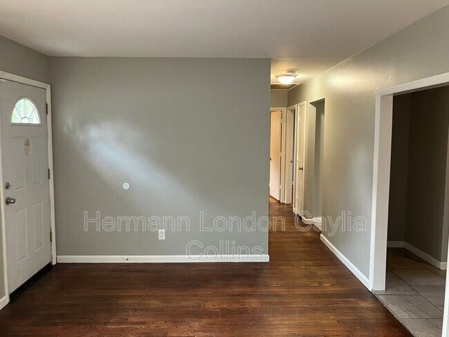 Building Photo - 1451 Fairmeadows Ln