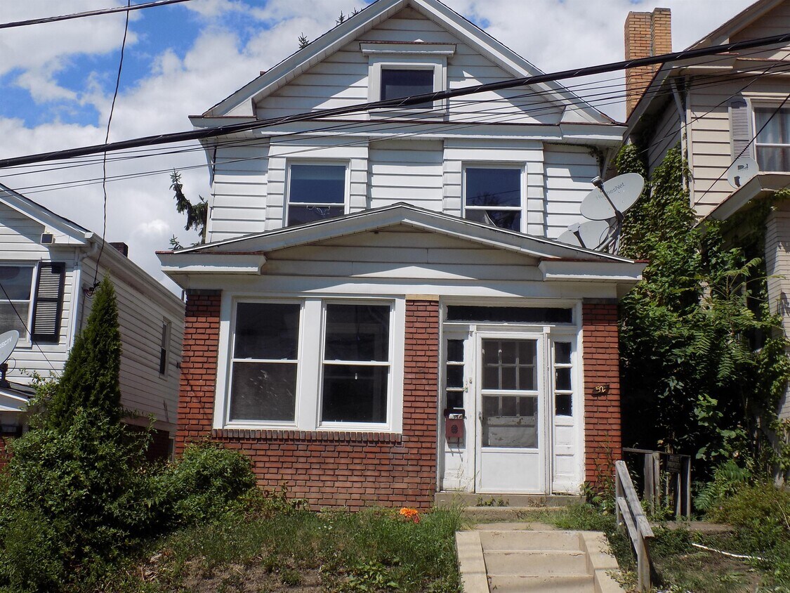 Primary Photo - 52 Merritt Ave