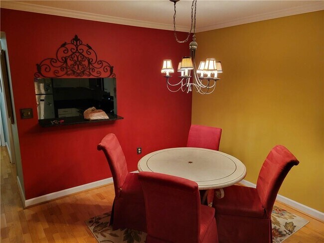 Foto del edificio - 2870 Pharr Ct S Northwest