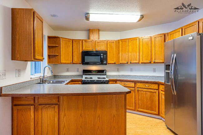 Building Photo - 11400 E Crimsonview Dr