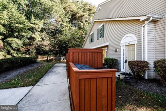 Building Photo - 4529 Running Deer Way