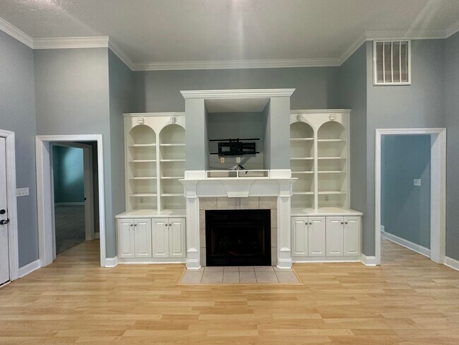 Foto del edificio - 938 Woody Hill Cir