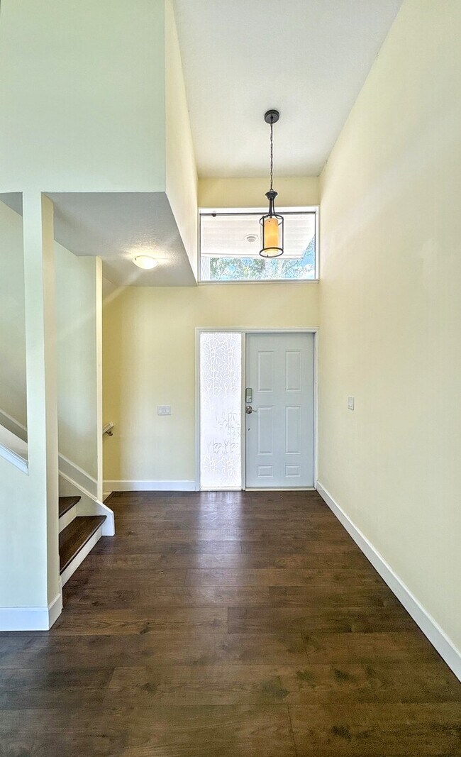 Foto del edificio - 13963 Lake Point Dr