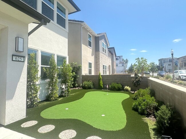 Building Photo - 625 Gadwall