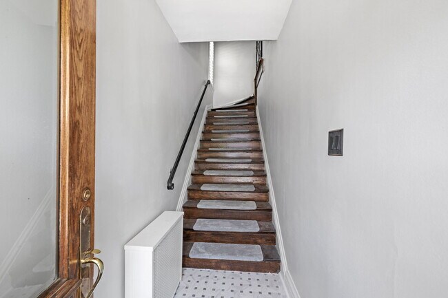 Foto del edificio - 1032 Pleasant St