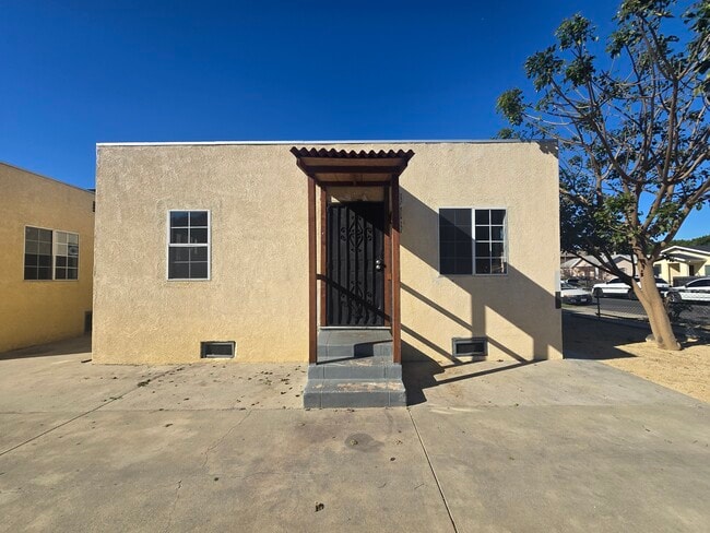 Entrance - 838 E 76th St House