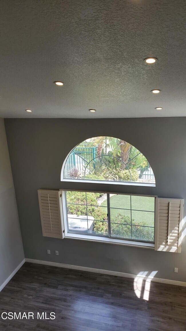 Foto del edificio - 258 Sedgeworth Pl