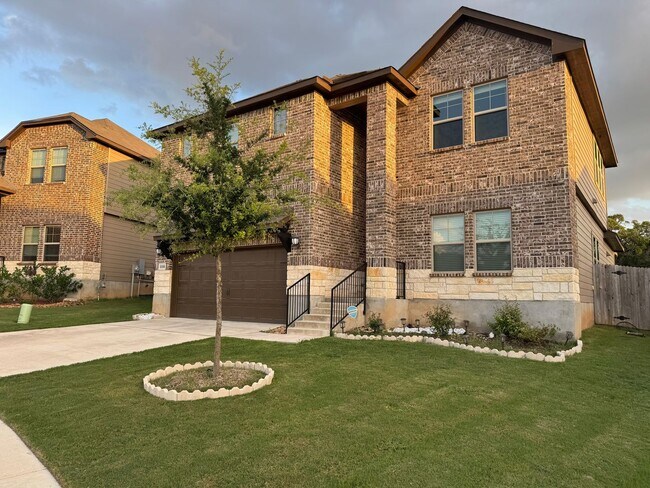 Foto del edificio - Nestled in the highly sought-after Scenic ...