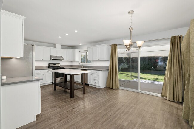 Kitchen 1 - 19203 Northwood Ave