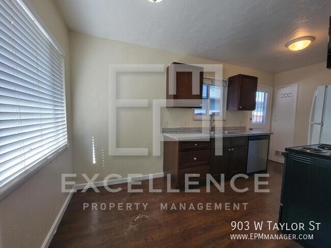 Foto del edificio - 903 W Taylor St