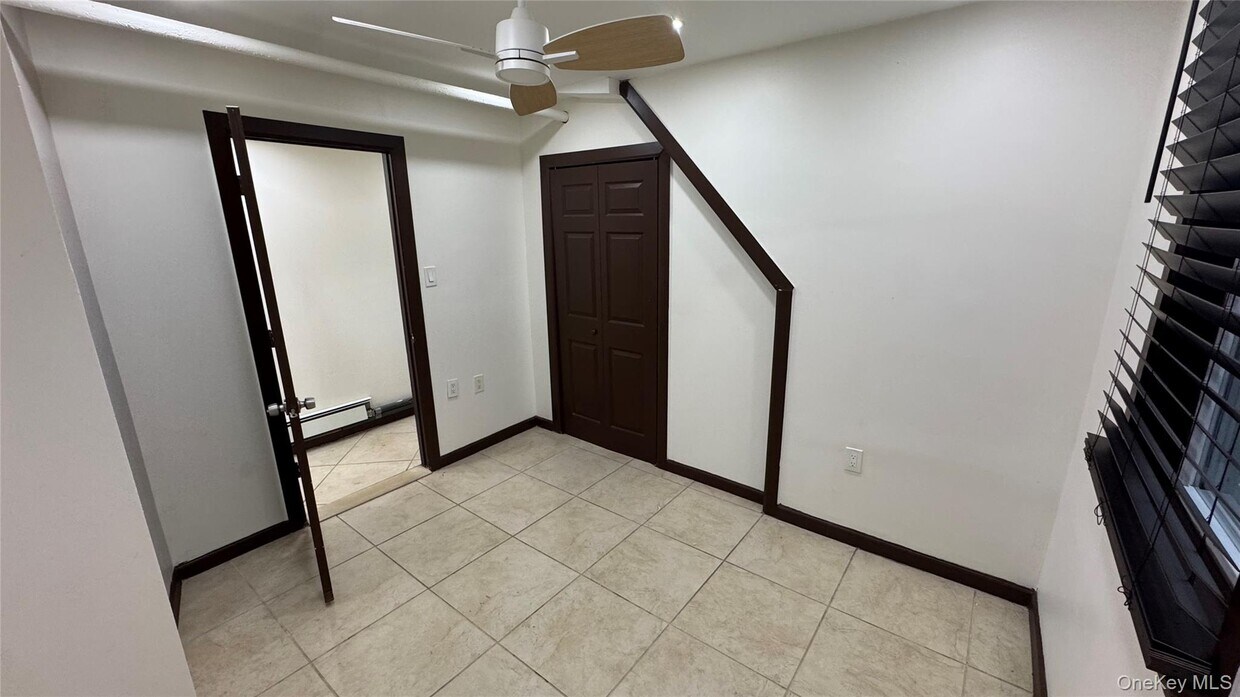 Foto del edificio - 686 E 98th St