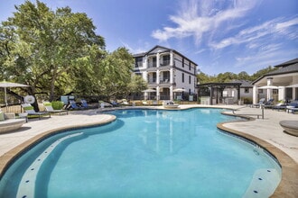 Building Photo - Summit at TPC
