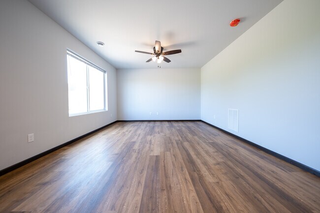 Foto del edificio - 668 4th Cir Dr SW