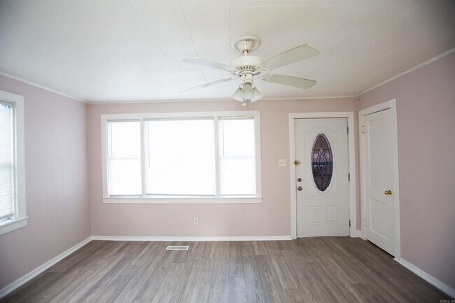Foto del edificio - 5413 N Main St