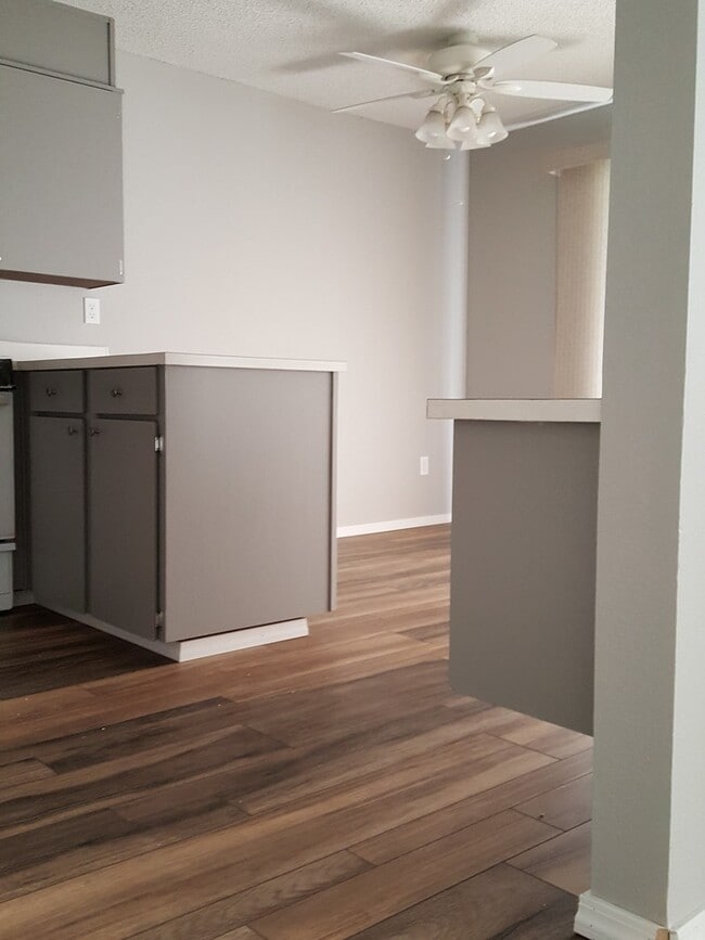 Building Photo - 303 Gage Blvd
