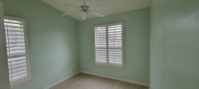 Building Photo - 1001 Royal Troon Ln