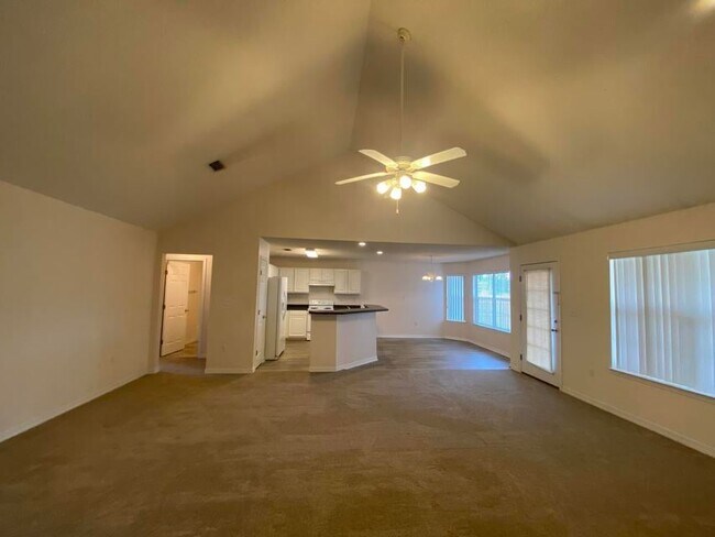 Building Photo - 6728 Leisure St