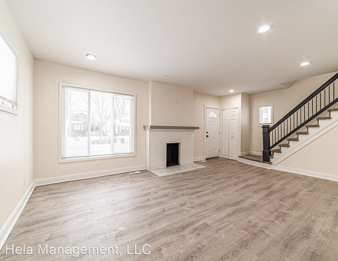Primary Photo - 3 br, 1.5 bath House - 16530 Inverness St.