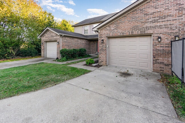 Building Photo - 306 Alex Ln