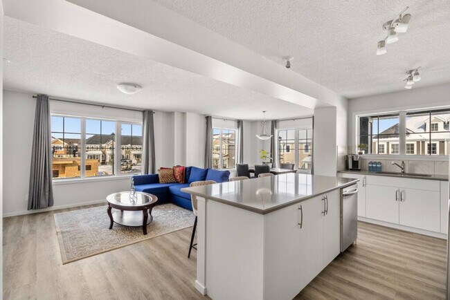 Photo du bâtiment - 805 Windbury Pl SW