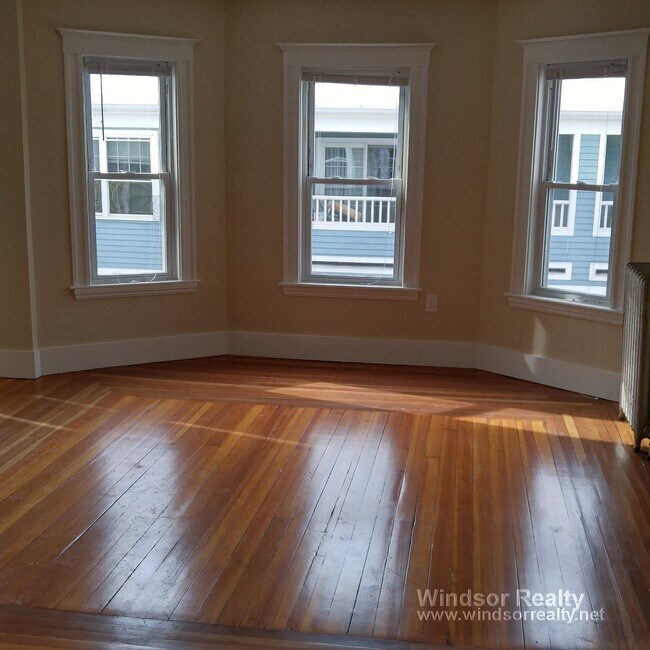 Foto del edificio - 102 Morrison Ave