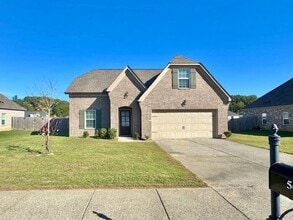 Building Photo - 5696 Matthew Dr