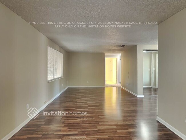 Foto del edificio - 3208 Saddlebrook Ave