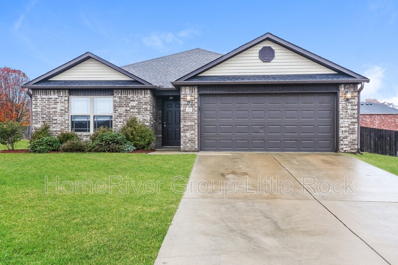 Primary Photo - 17 Bristol Dr