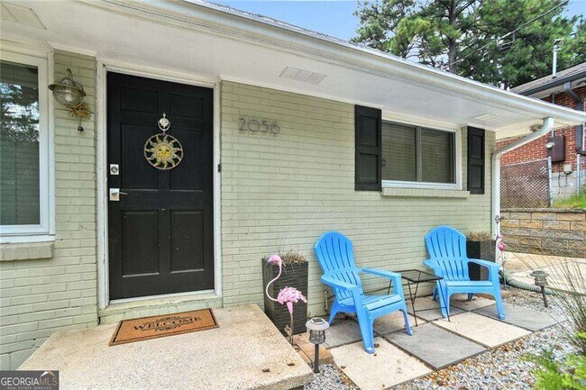 Foto del edificio - 2056 Arlington Ave NE