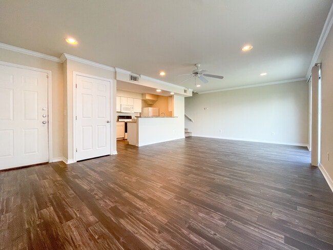 Building Photo - 309 Gurley Ln