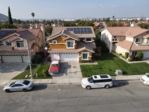 Building Photo - 15734 Willow Dr
