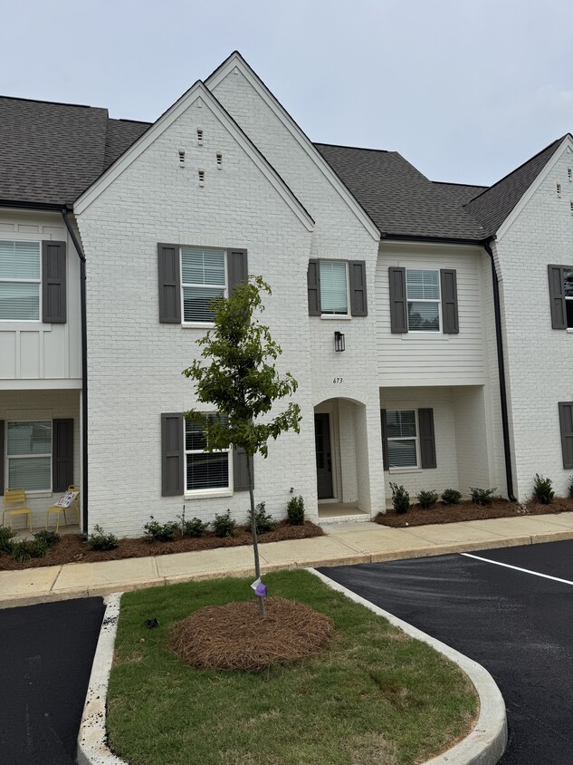 Photo - 671 Cottage Grv Cir (Oxford, MS)