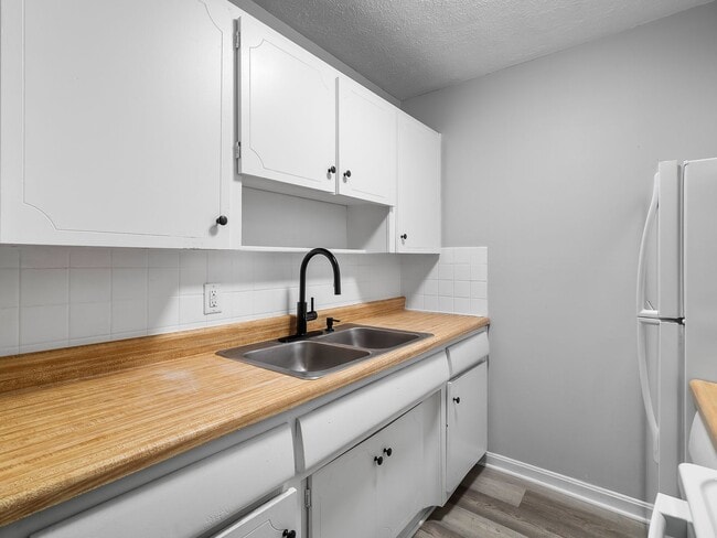 Interior Photo - Lakeside Estates