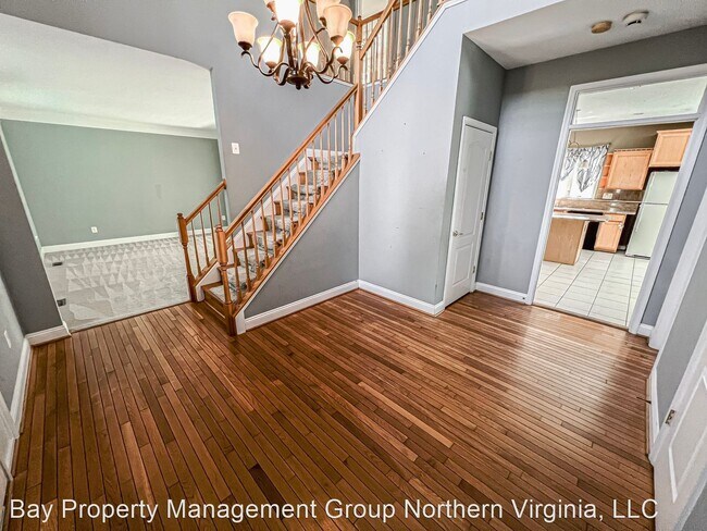 Foto del edificio - 6 br, 3.5 bath House - 13592 Den Hollow Ct