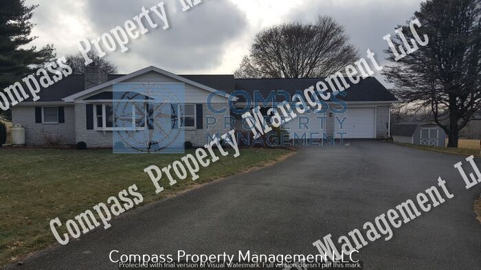 Primary Photo - $1,995 - 3 Bed, 2 Bath Ranch Home - Oxford