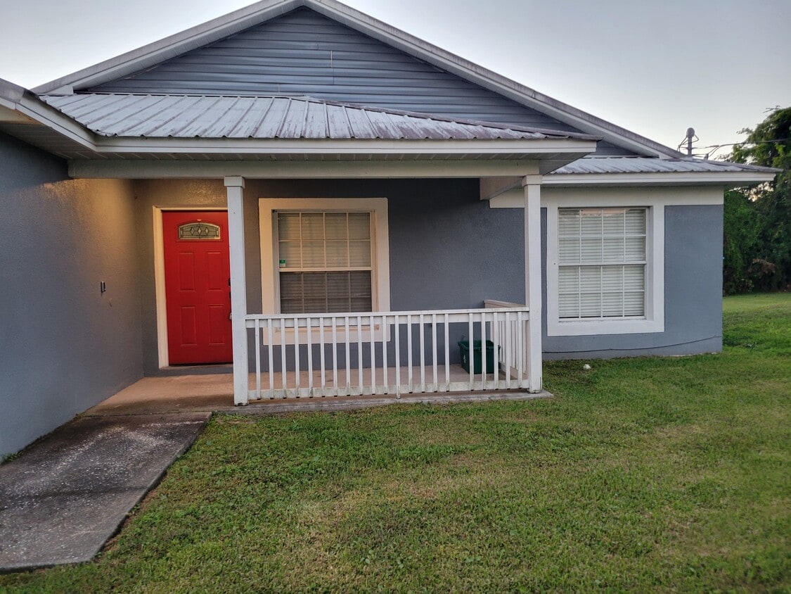 Foto principal - 2038 Blackston Ave