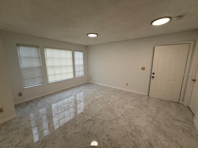 Foto del edificio - 1089 S Hiawassee Rd