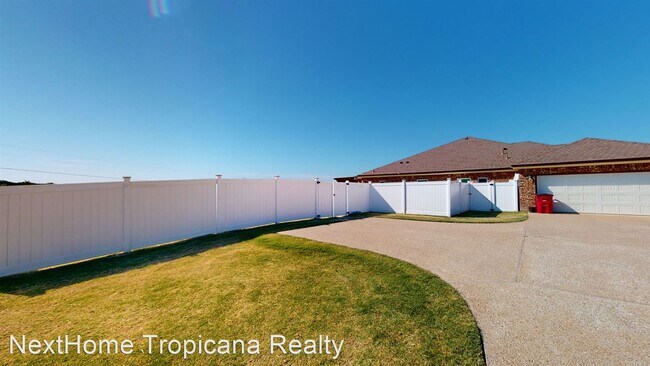 Building Photo - 4 br, 2.5 bath House - 3701 Wild Mule RD