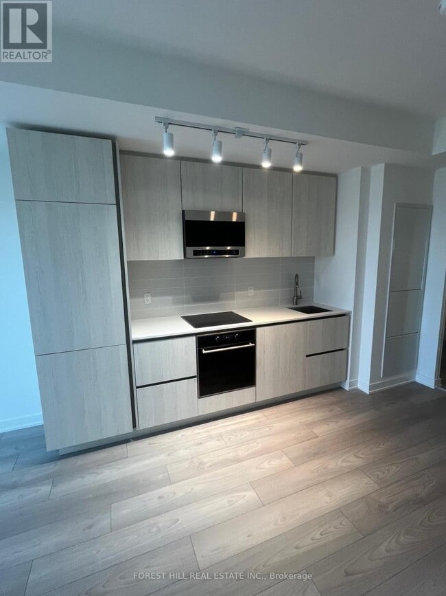 Building Photo - 110 Broadway Ave