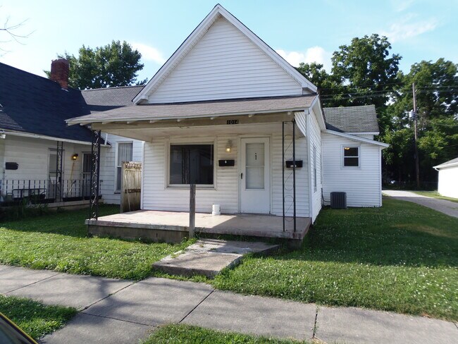 Building Photo - 1014 9th St