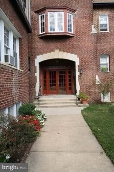 Entrada del edificio - 235 Emerson St NW