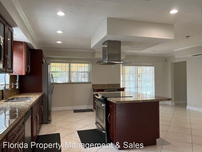 Building Photo - 4 br, 3 bath House - 9030 NW 32 Street