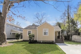Building Photo - 3226 Draper Ave